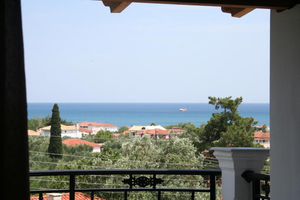 Odysseas Apartment *